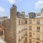 Saint-Germain-des-Prés - Modern-Calm-Bright